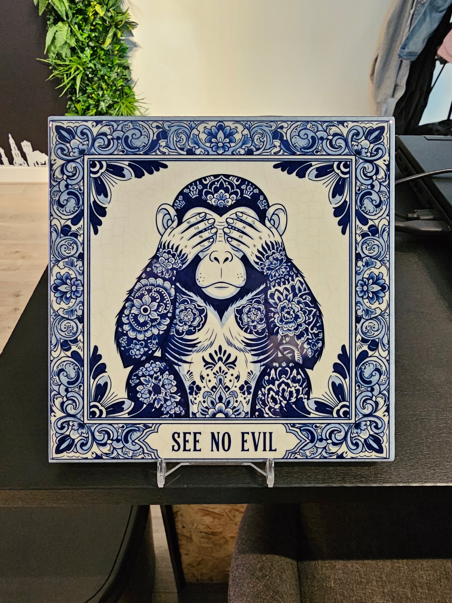 Horen, zien, zwijgen tiles