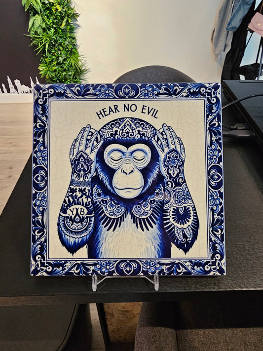 Horen, zien, zwijgen tiles